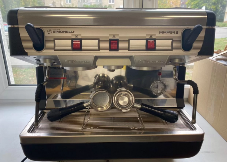 Nuova Simonelli Aurelia II 2 gr v вилка. Кофемашина ECM Compact 2gr. Бойлер для Appia II Compact nuova Simonelli (98030630). MCE кофемашина 2 группы.